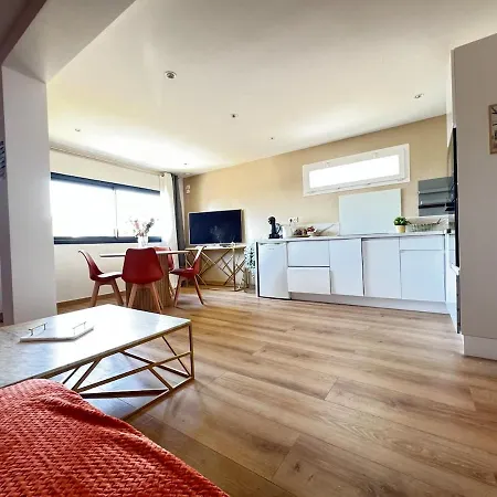 Lägenhet Maison Chanteranne Avec Parking Gratuit